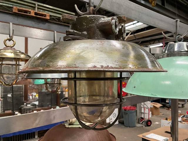 Vintage marine lamp - afbeelding 2 van  3