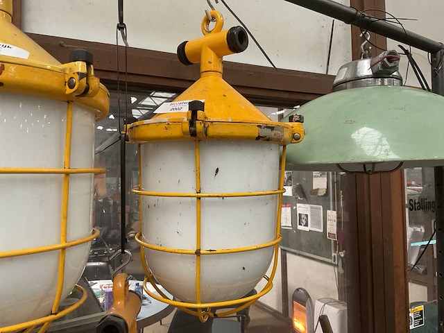 Vintage marine lamp - afbeelding 1 van  3
