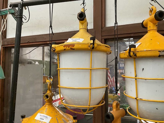 Vintage marine lamp - afbeelding 2 van  2