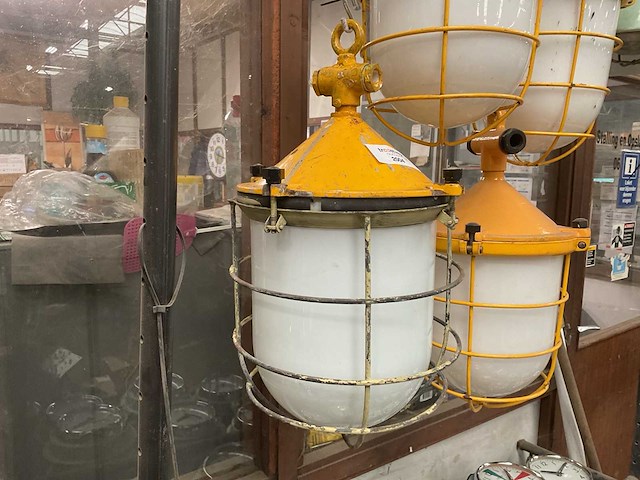 Vintage marine lamp - afbeelding 2 van  3
