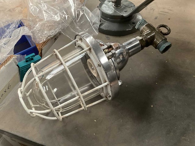 Vintage marine lamp - afbeelding 3 van  3