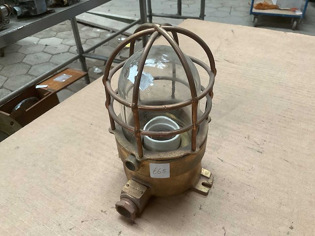 Vintage marine lamp - afbeelding 3 van  4