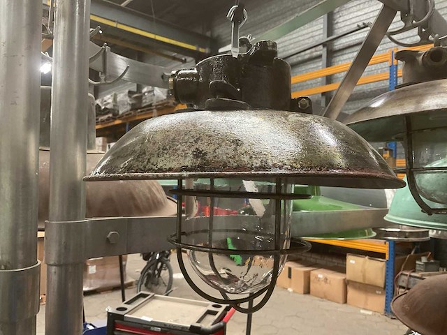Vintage marine lamp - afbeelding 1 van  3