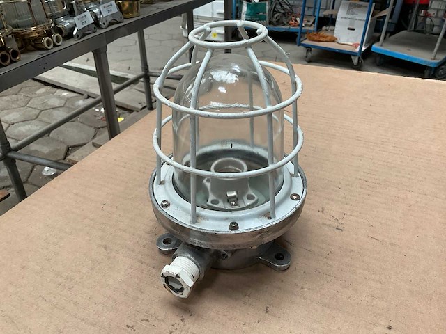 Vintage marine lamp - afbeelding 3 van  4