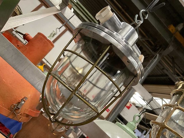 Vintage marine lamp - afbeelding 3 van  3