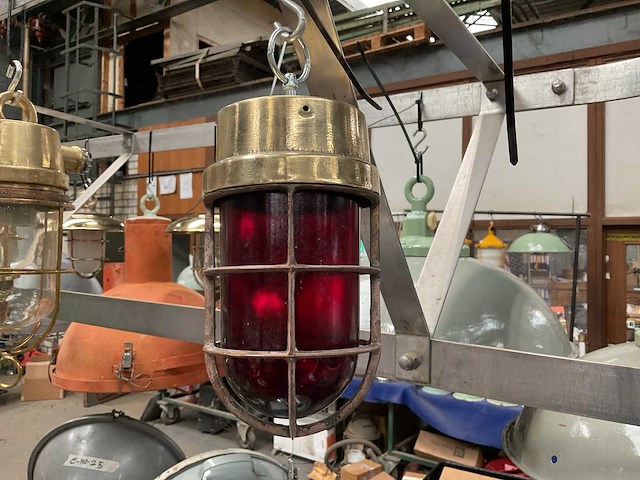 Vintage marine lamp - afbeelding 2 van  3