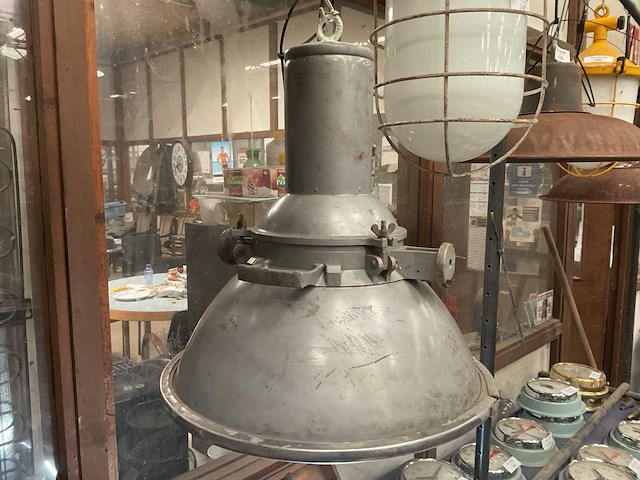 Vintage marine lamp - afbeelding 2 van  3