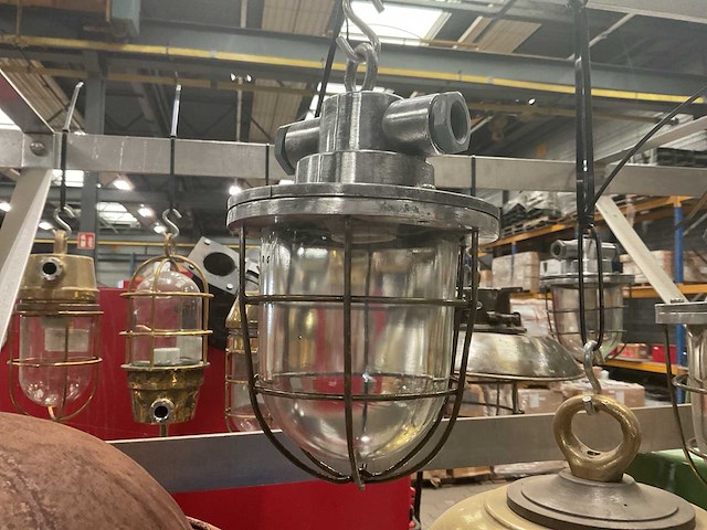 Vintage marine lamp - afbeelding 1 van  2