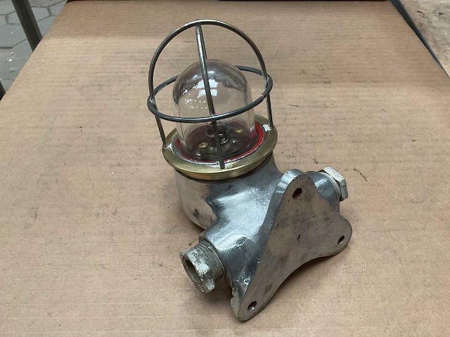 Vintage marine lamp - afbeelding 3 van  4