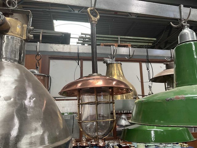 Vintage marine lamp - afbeelding 1 van  2