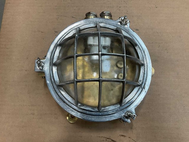 Vintage marine lamp - afbeelding 3 van  3