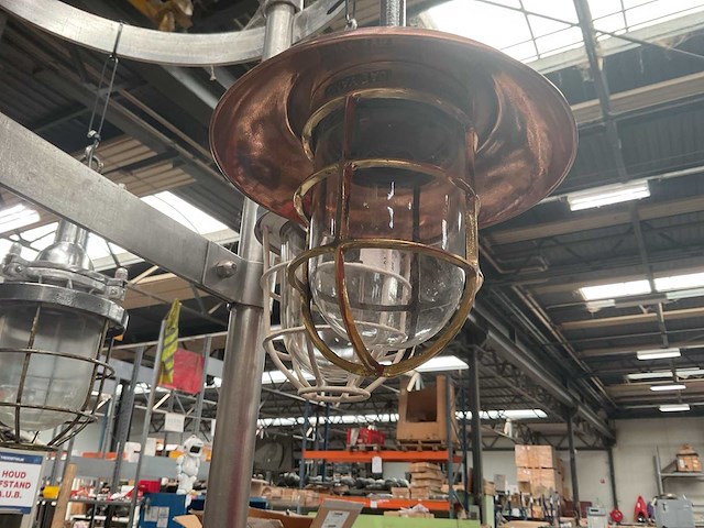 Vintage marine lamp - afbeelding 2 van  2