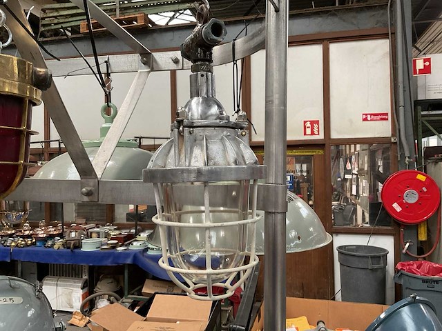 Vintage marine lamp - afbeelding 2 van  3