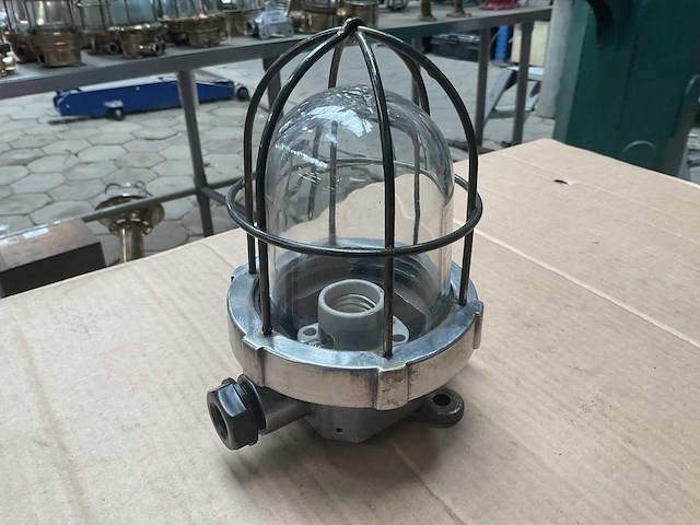 Vintage marine light - afbeelding 2 van  2