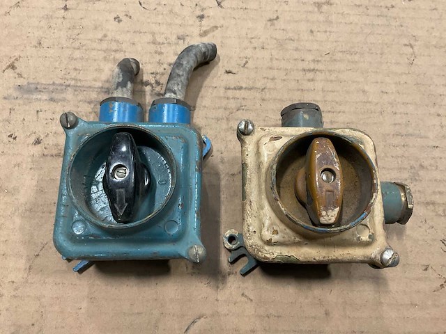 Vintage marine switch (2x) - afbeelding 1 van  4