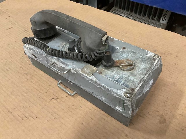 Vintage marine telephone - afbeelding 1 van  4