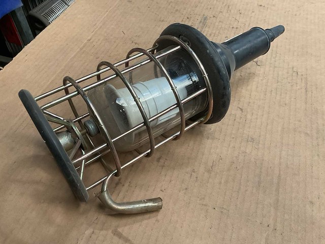 Vintage marine worklight - afbeelding 5 van  5