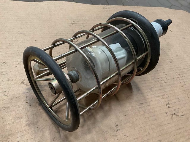 Vintage marine worklight - afbeelding 3 van  5