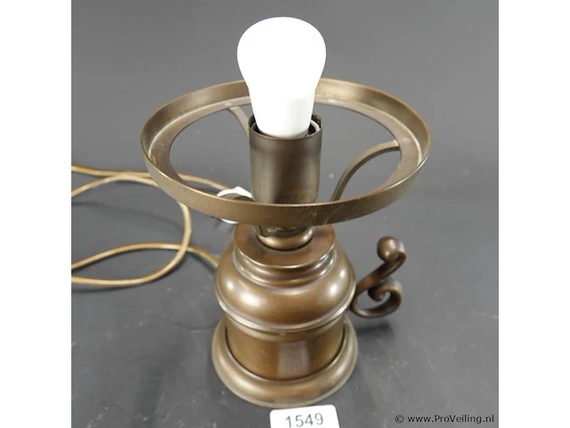 Vintage messing tafellamp met een witte opaline glazen - afbeelding 3 van  5