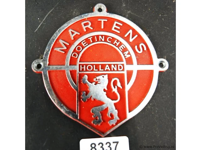 Vintage metalen kluisplaat of logo-embleem van de nederlandse kluizen- en metaalwarenfabrikant martens uit doetinchem - afbeelding 1 van  4