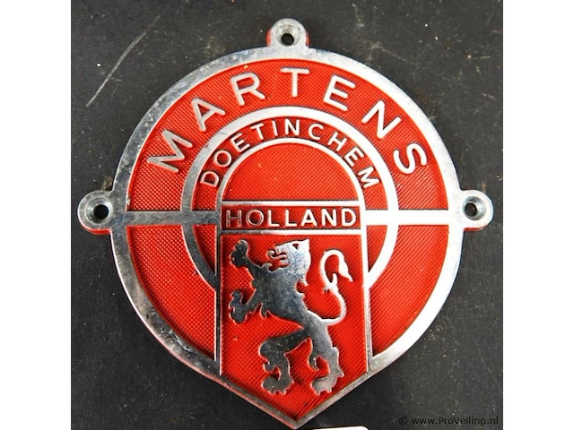 Vintage metalen kluisplaat of logo-embleem van de nederlandse kluizen- en metaalwarenfabrikant martens uit doetinchem - afbeelding 2 van  4