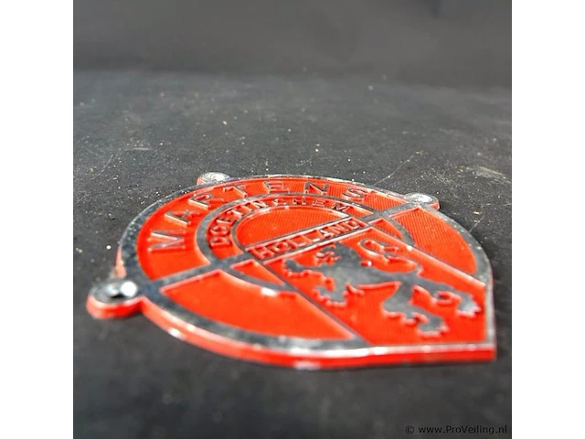 Vintage metalen kluisplaat of logo-embleem van de nederlandse kluizen- en metaalwarenfabrikant martens uit doetinchem - afbeelding 3 van  4