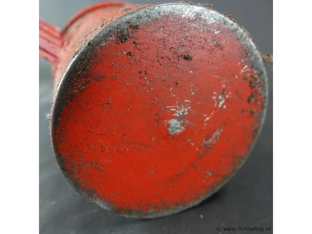 Vintage metalen oliekan of petroleumkan - afbeelding 6 van  6