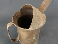 Vintage metalen oliekande of vulmaatkan - afbeelding 3 van  5