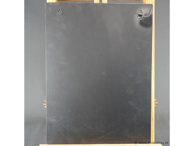 Vintage metalen wandbord met de afbeelding van een klassieke rode muscle car, benzinepompen en een pin-up model - afbeelding 5 van  5