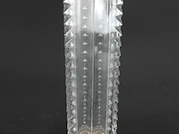 Vintage modernist clear glass vase met geometrisch zaagtand design - afbeelding 2 van  5