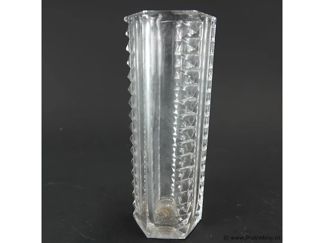 Vintage modernist clear glass vase met geometrisch zaagtand design - afbeelding 3 van  5
