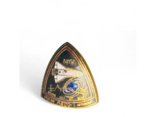 Vintage nasa-speld - space shuttle missie 'astro-1' (1990) - afbeelding 2 van  3
