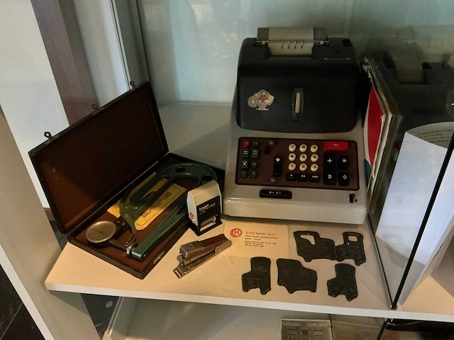 Vintage objecten - afbeelding 4 van  15