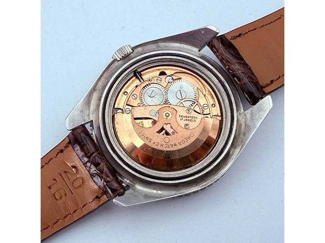 Vintage omega seamaster 300 automatisch duikhorloge - afbeelding 3 van  14