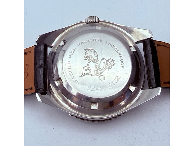 Vintage omega seamaster 300 automatisch duikhorloge - afbeelding 5 van  14