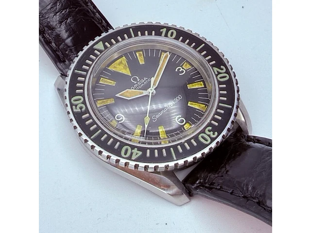 Vintage omega seamaster 300 automatisch duikhorloge - afbeelding 1 van  14
