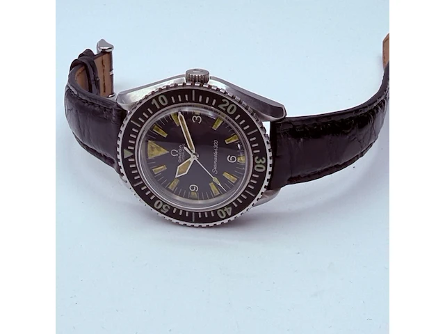 Vintage omega seamaster 300 automatisch duikhorloge - afbeelding 12 van  14