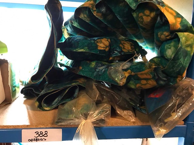 Vintage opblaaskussens - afbeelding 1 van  3