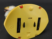 Vintage opwindbare tinnen pop uit de ussr, waarschijnlijk een souvenir van de olympische spelen in moskou in 1980 - afbeelding 5 van  5