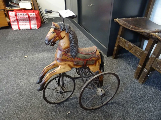 Vintage paardfiets - afbeelding 1 van  1
