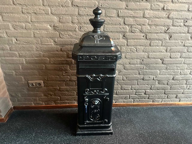 Vintage pilaarbrievenbus gietaluminium - afbeelding 2 van  4