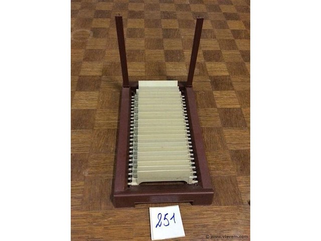 Vintage platenhouder - afbeelding 1 van  2