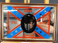 Vintage pub-spiegel van elvis presley met de tekst "elvis lives on" - afbeelding 2 van  5