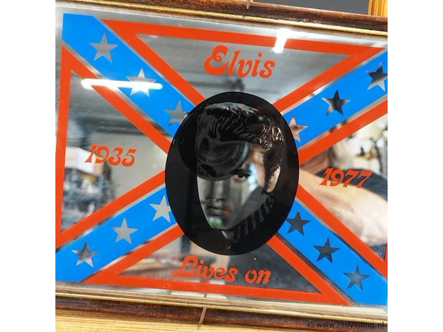 Vintage pub-spiegel van elvis presley met de tekst "elvis lives on" - afbeelding 4 van  5