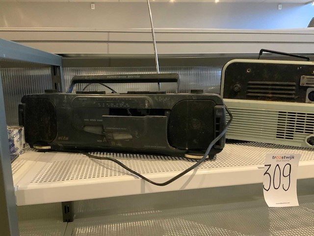 Vintage radio- & camrecorder (4x) - afbeelding 2 van  7