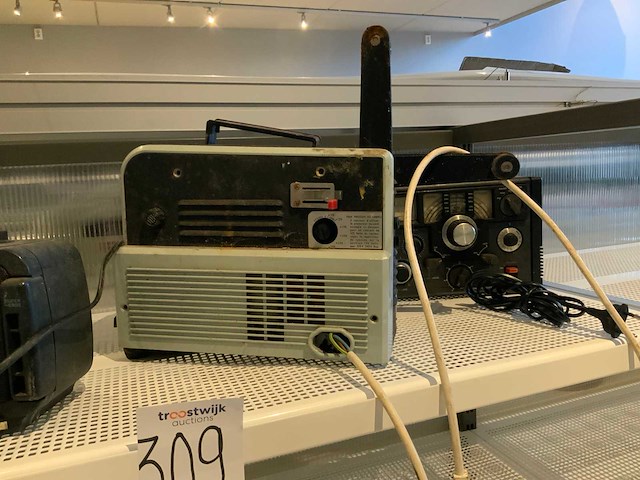 Vintage radio- & camrecorder (4x) - afbeelding 3 van  7