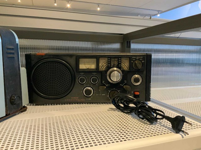 Vintage radio- & camrecorder (4x) - afbeelding 5 van  7