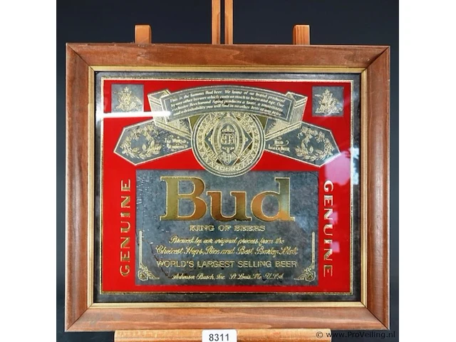 Vintage reclame van het amerikaanse biermerk budweiser (bud - king of beers), gevat in een houten lijst - afbeelding 1 van  8