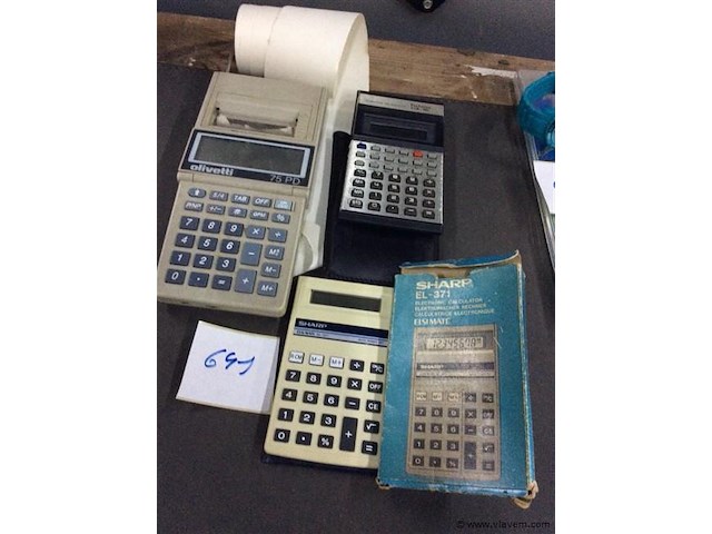 Vintage rekenmachines - afbeelding 1 van  3