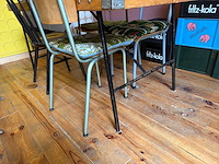 Vintage restauranttafel (met diverse stoelen) (3x) - afbeelding 3 van  5